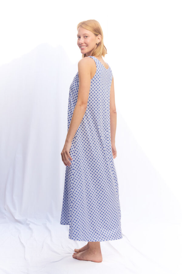 18EF03D1-85DD-49C9-9265-13D5CF1161AF