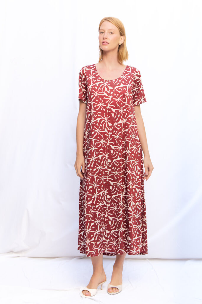 VESTIDO ALMA LYCRA VINO CON CREMA