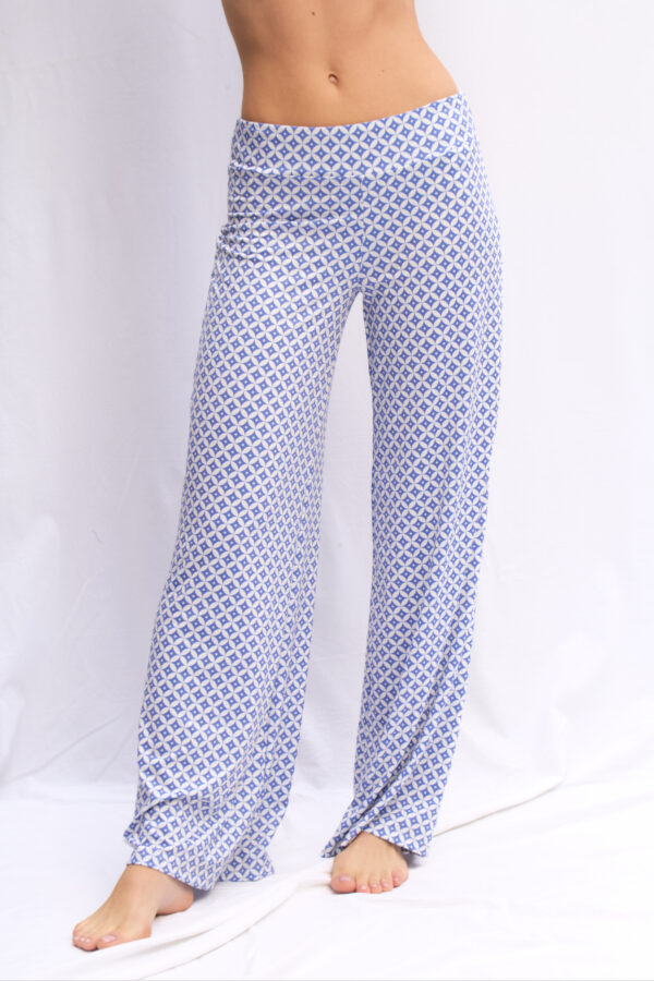 DB752CD0-8AE3-4C9A-9F94-9D6CABEDD2F8