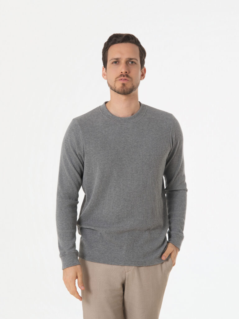 LIGHT GRAY CREWNECK